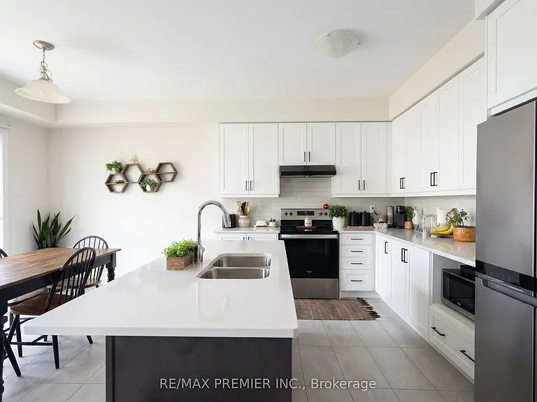 28 Downriver Dr — Photo 43
