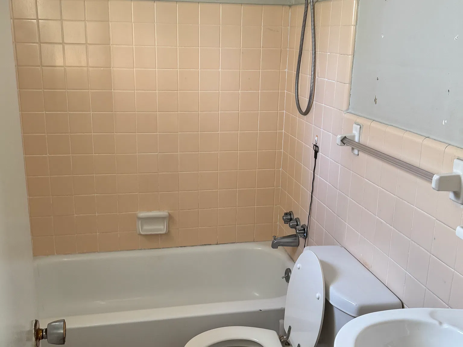 1 bed, 600 sqft, $1,225 — Photo 1