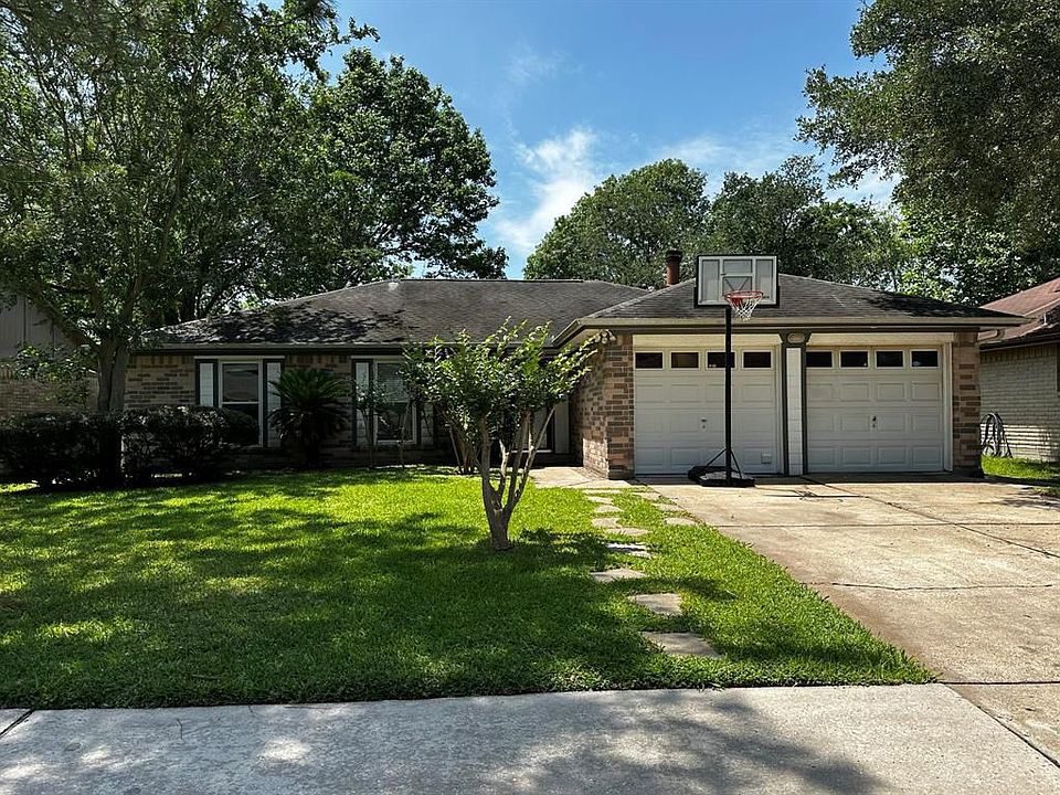 1st image of 111 Greenshire Dr