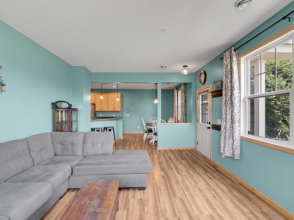 5th image of 1656 White Pine Way Unit H