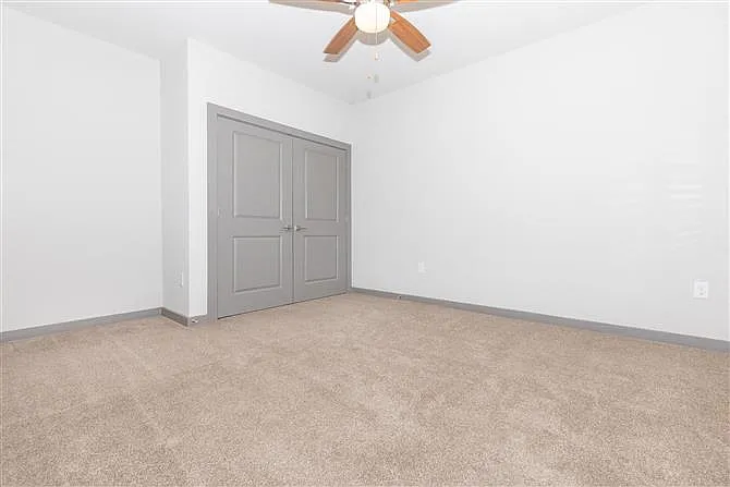 One White Oak Apartments — Photo 78