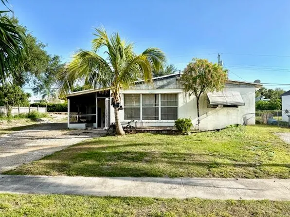 571 Tallulah Road, Lake Worth, FL 33462