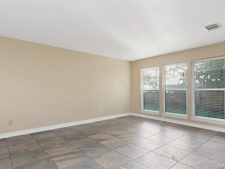 10810 Sugar Hill Dr #B — Photo 7