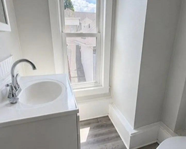 312 Lake Ave — Photo 6