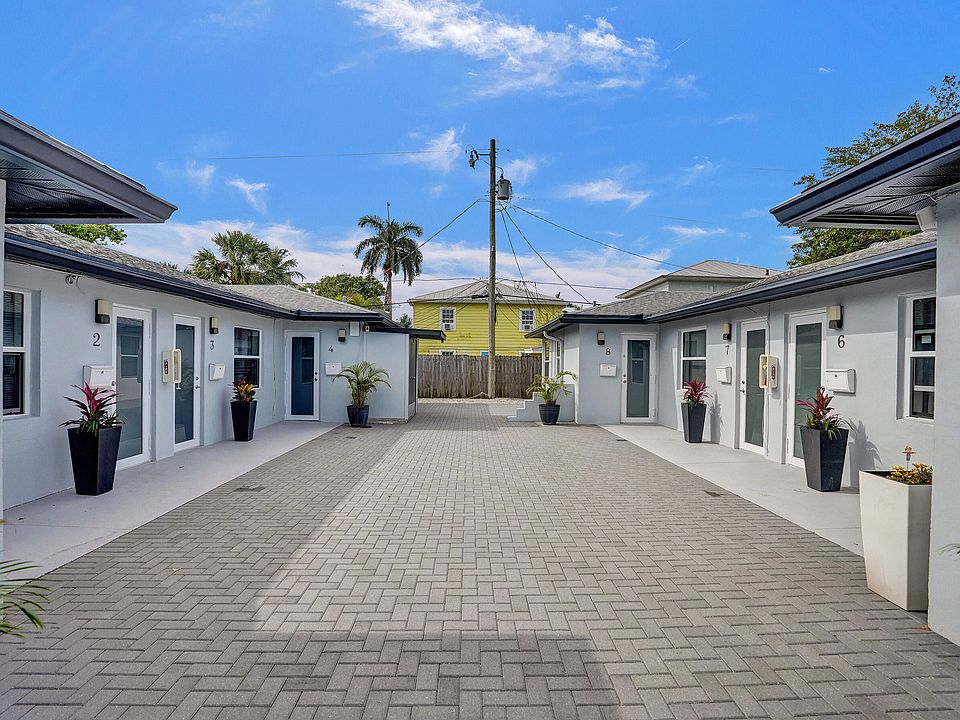1st image of 220 Walton Boulevard