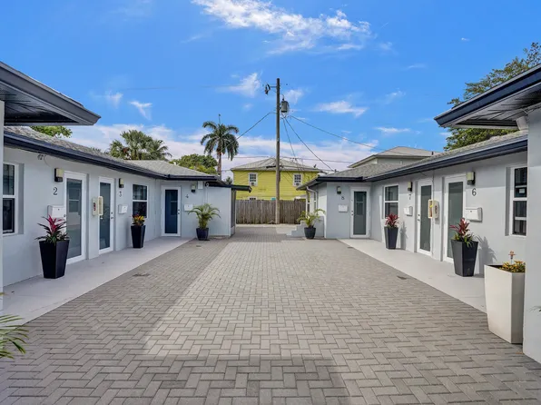 220 Walton Boulevard, West Palm Beach, FL 33405