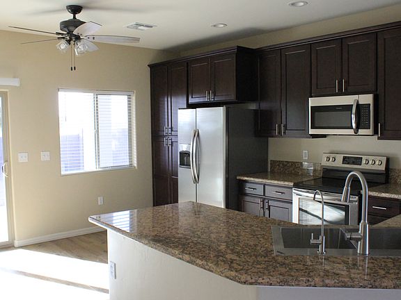 5th image of 9847 S Prescott Dr