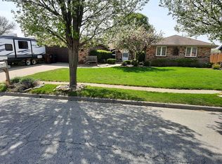 399 S Walnut St, Manteno, IL 60950
