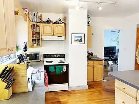 2 bed, 975 sqft, $3,400 — Photo 3
