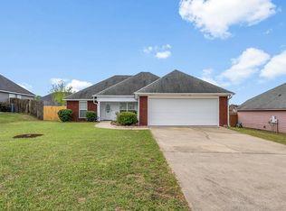 11 Hillside Dr, Phenix City, AL
