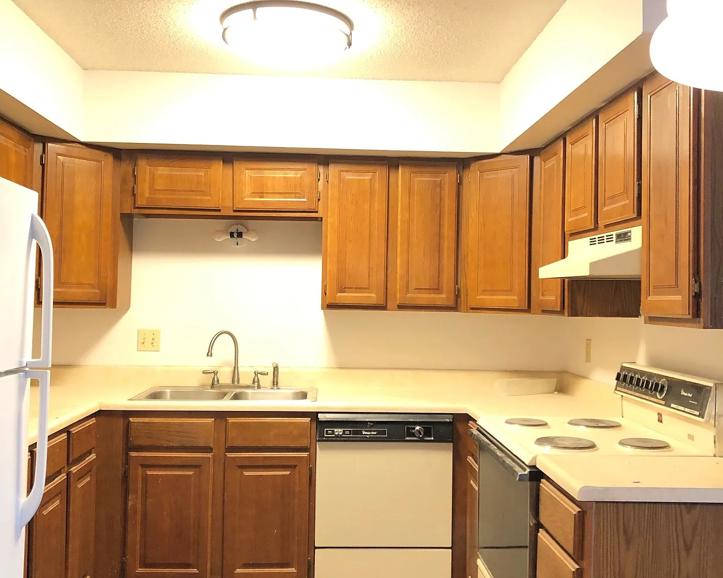 Stanton Apartments — Photo 4
