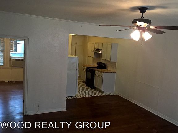 5th image of 326 E Rosewood Ave APT 04