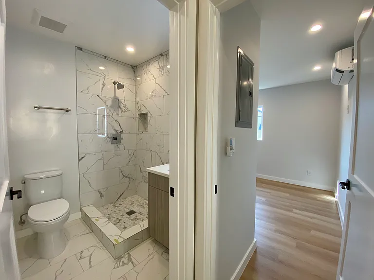 3207 W 3rd St #10A — Photo 12