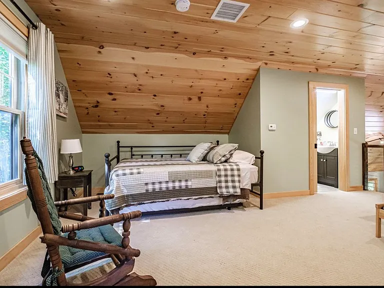 237 Thompson Lake Shores Rd — Photo 12