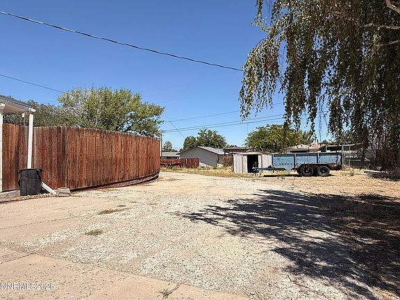5th image of 1805 Melarkey St