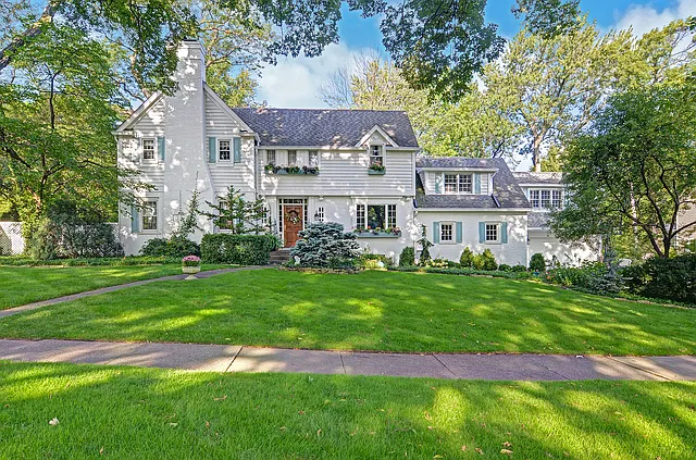 308 N Elm St photo 1