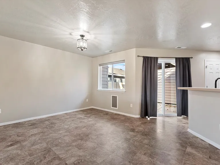 5792 S Pepperview Way — Photo 14