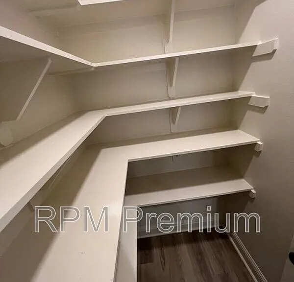7108 Kenilworth Crossing Ave — Photo 11