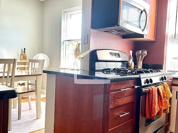5th image of 5-36 Browne St #5