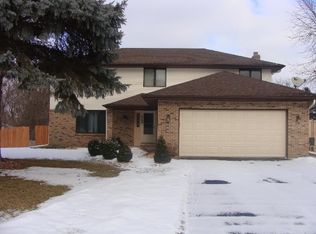 1739 Drake Dr, Eagan, MN 55122