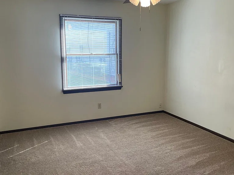210 Logan St #2 — Photo 9