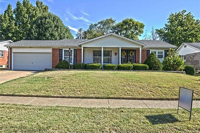 1st image of 2920 Wellington Dr