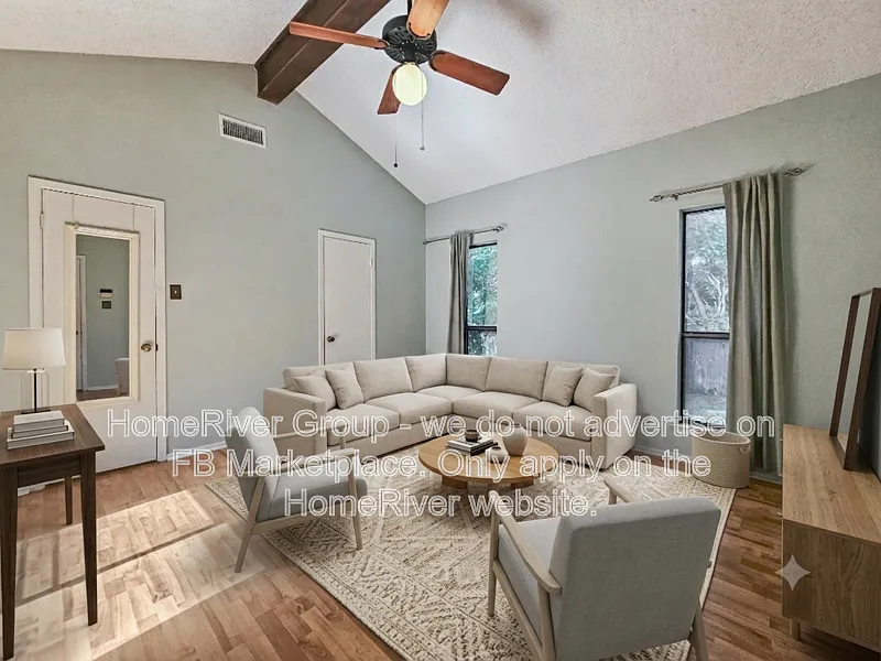 3 bed, 2.0 bath, 1650 sqft, $1,725 — Photo 3