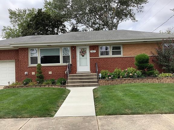 3rd image of 4412 Dubois Blvd