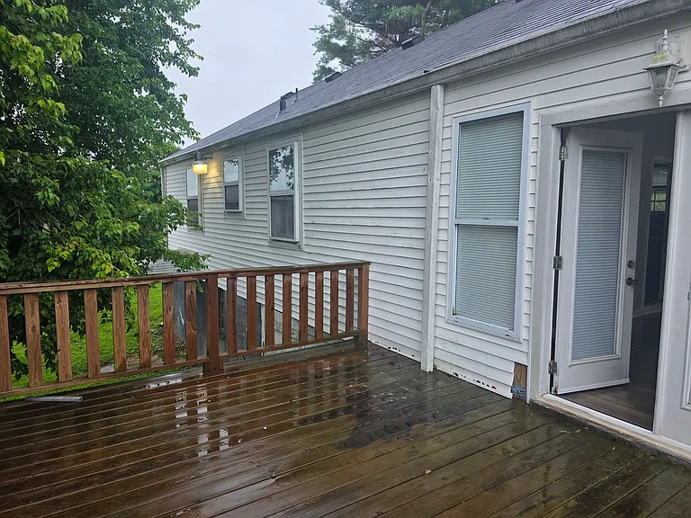1518 Marwood Ln — Photo 15