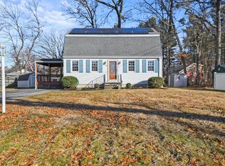 88 Temple St, Tewksbury, MA 01876