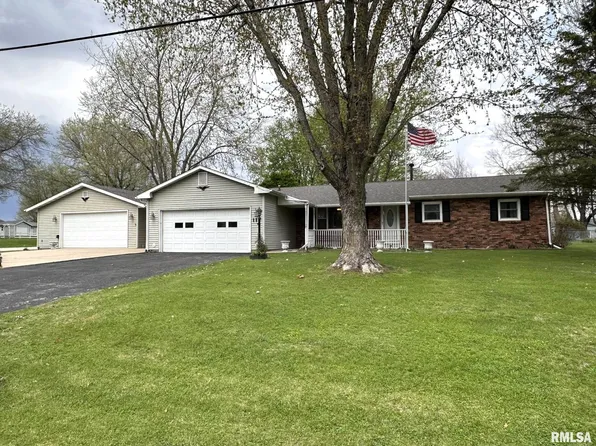 117 Illinois Ave, East Galesburg, IL 61430