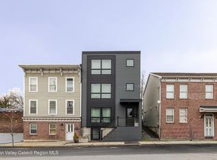 352 Columbia Street, Hudson, NY