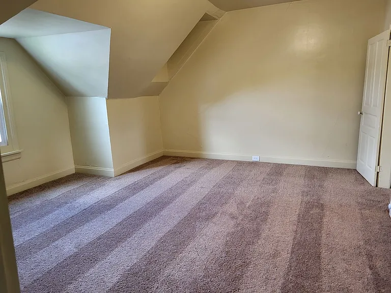 235 W Main St #B — Photo 16