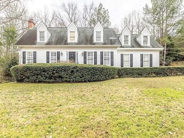 613 Rosa Taylor Dr, Macon, GA 31204