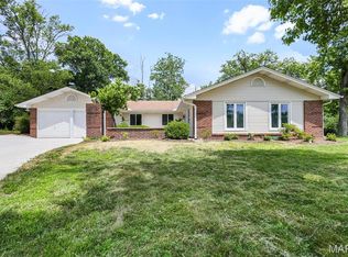 2 Treewood Ct, Ballwin, MO 63011