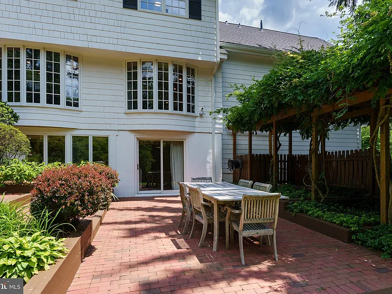 141 Hun Rd — Photo 45
