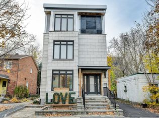 10 Chestnut St #C, Ottawa, ON K1S0Z8