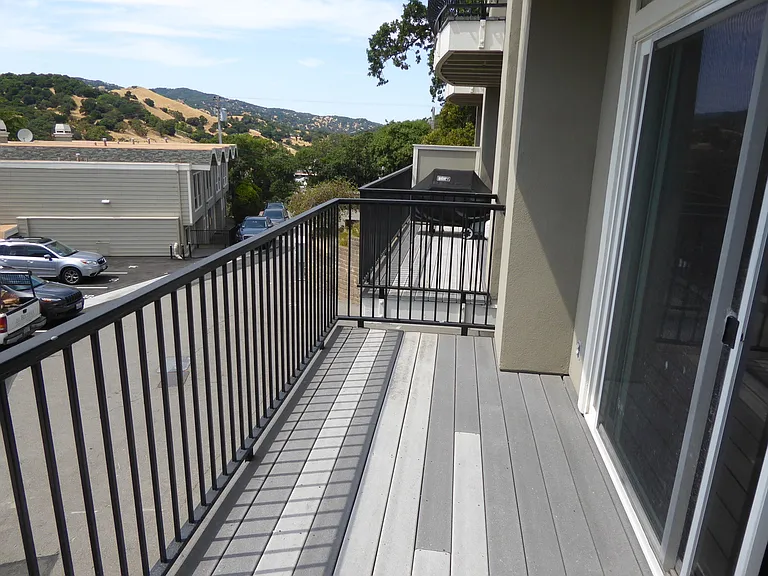 10 Professional Center Pkwy #26 — Photo 5