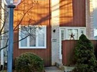 395 Carver Dr, Bethlehem, PA 18017