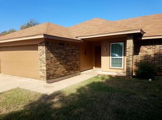 902 Kane St N, Fort Worth, TX 76126