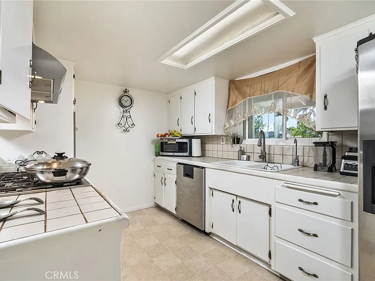 5035 Carlingford Ave — Photo 11