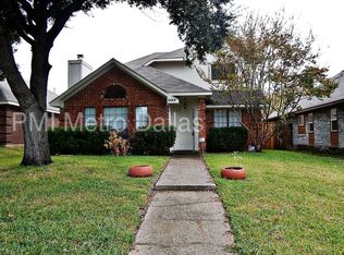 2132 Meadow Way Ct, Dallas, TX 75228