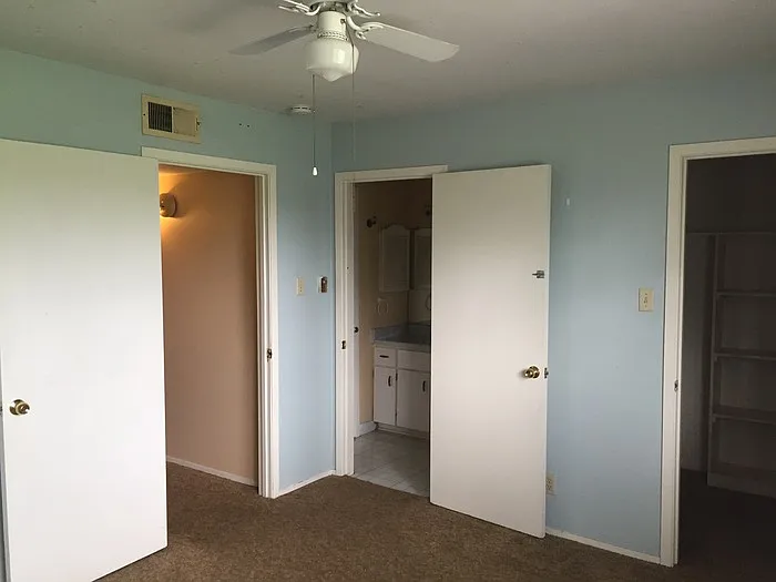 4430 Valleyfield Dr — Photo 8