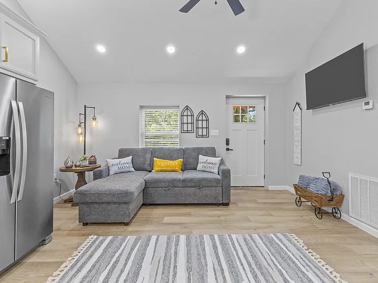 648 Middle Creek Rd — Photo 10