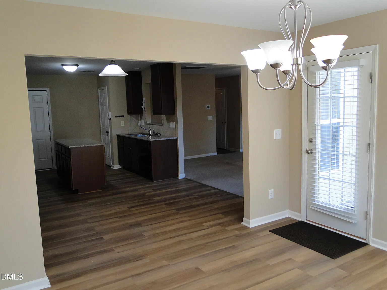 3 bed, 2.5 bath, $2,200 — Photo 4