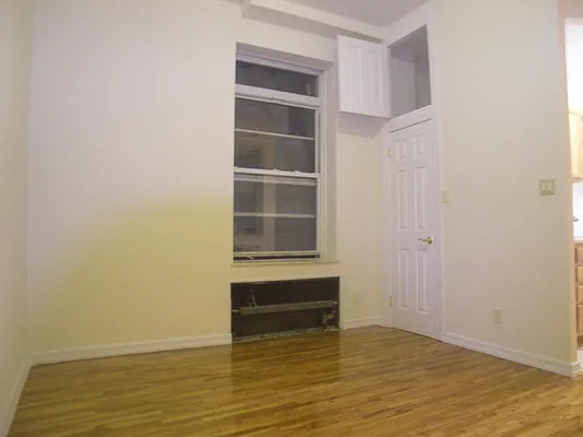 Rented by Peter Ashe | media 3