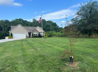 930 E Whitehall Rd, Cookeville, TN 38501