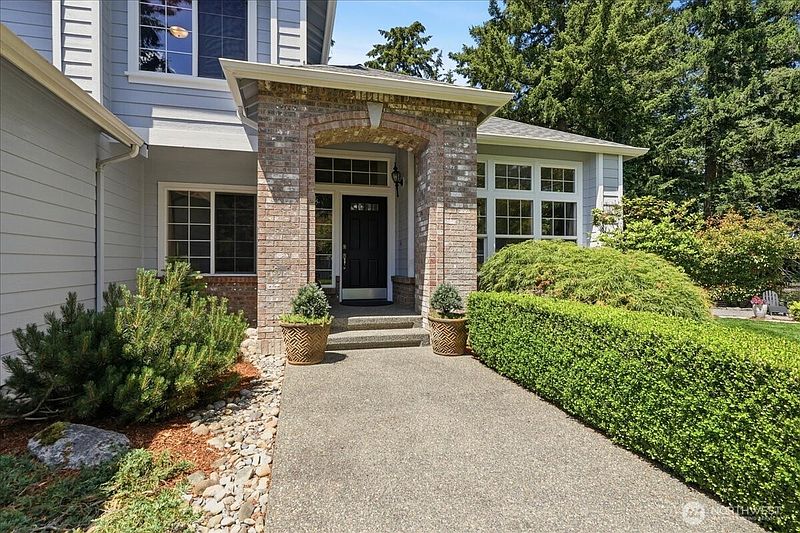3rd image of 16511 38th Street E