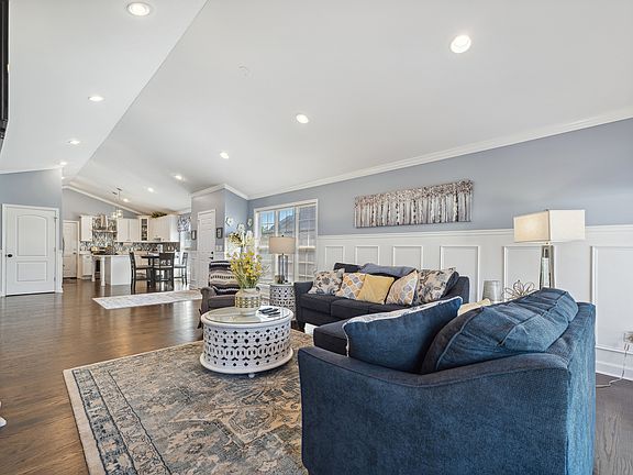 5th image of 30 Aegina Dr