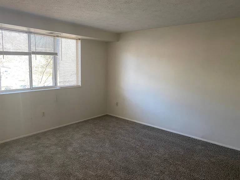329 Ridge Point Cir #B23 — Photo 6